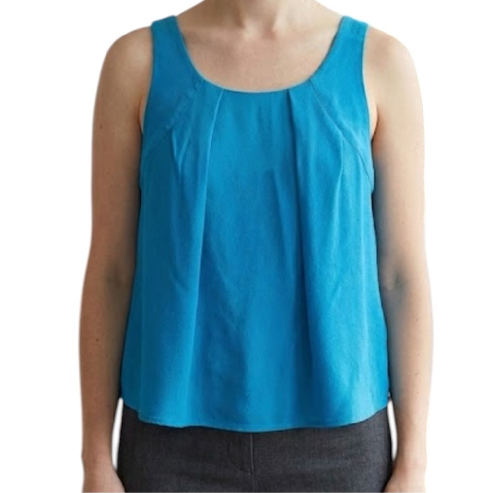 Forever 21 Blue Sleeveless Cross-Back Loose Fit Top